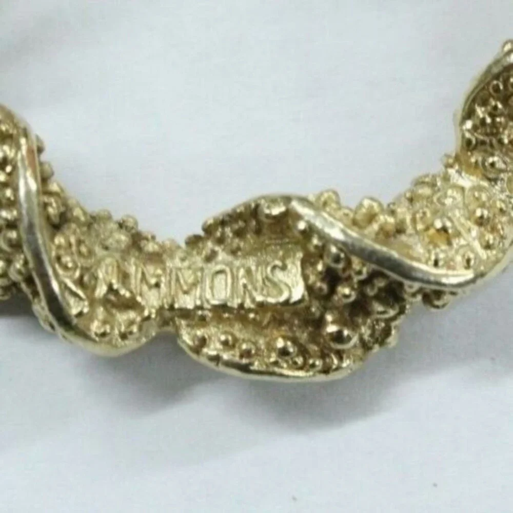 Emmons Gold Plated Wreath Brooch Pin 1.5